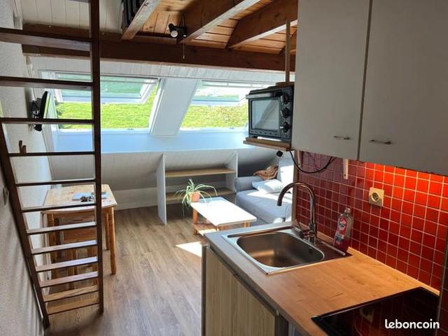 Studio 1 pièce 12 m²