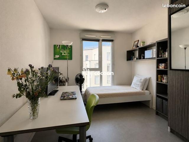 Studio 1 pièce 17 m²
