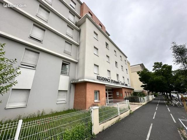 Studio 1 pièce 17 m²