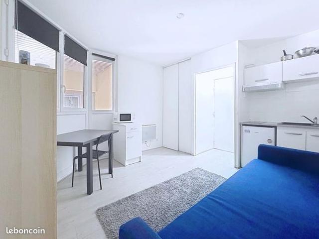 Studio 1 pièce 17 m²