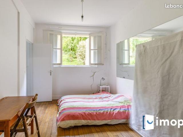 Studio 1 pièce 17 m²