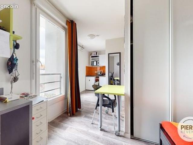 Studio 1 pièce 17 m²