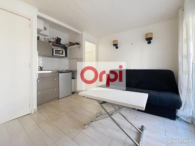 Studio 1 pièce 17 m²