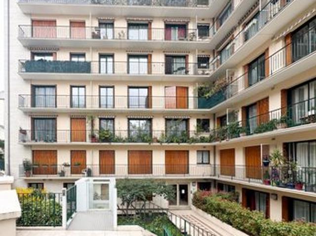 Studio 1 pièce 17 m²