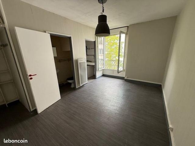 Studio 1 pièce 17 m²