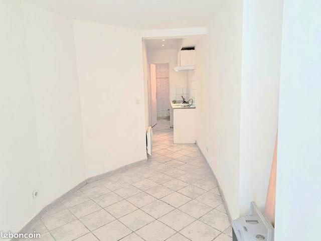 Studio 1 pièce 17 m²