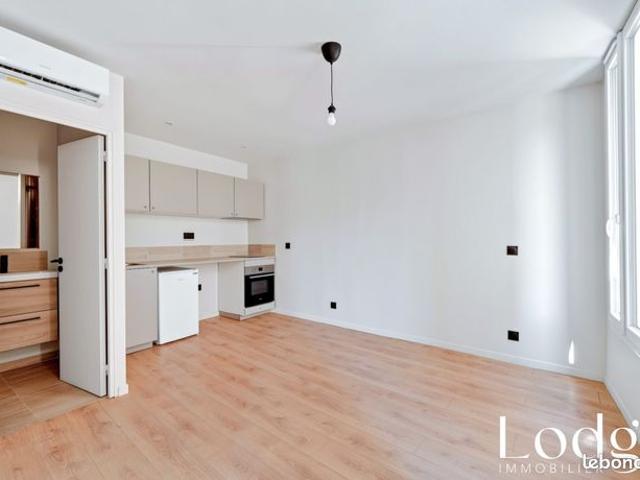 Studio 1 pièce 17 m²