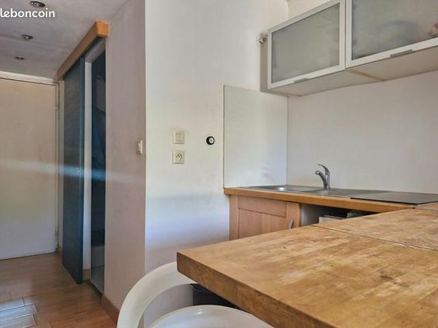 Studio 1 pièce 17 m²