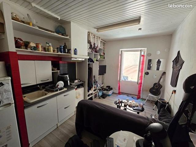 Studio 1 pièce 17 m²