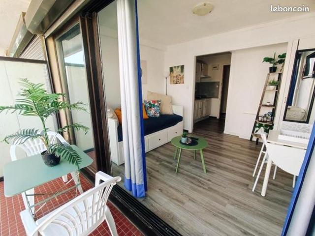 Studio 1 pièce 17 m²