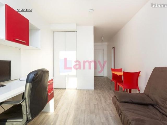 Studio 1 pièce 17 m²