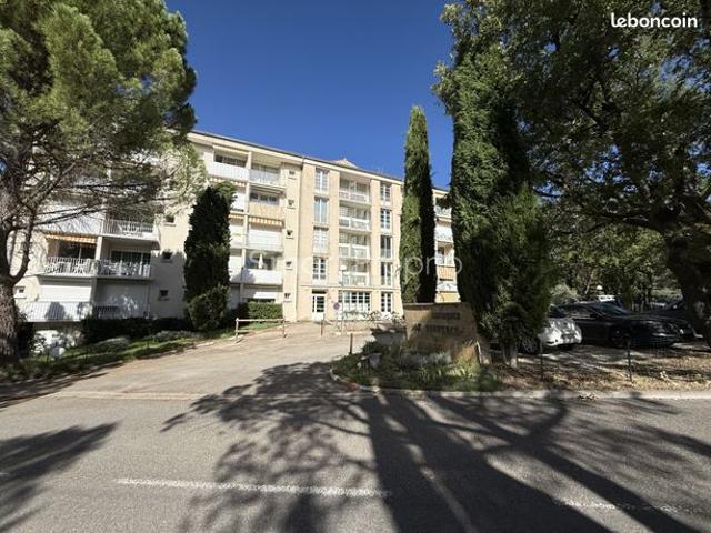 Studio 1 pièce 17 m²