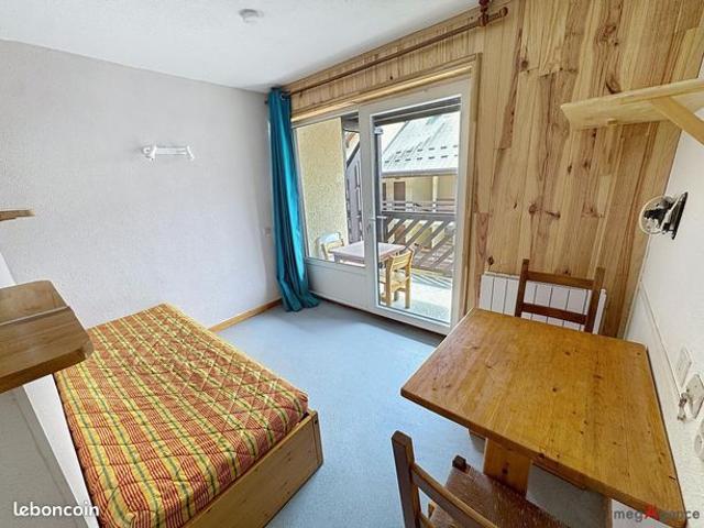 Studio 1 pièce 17 m²