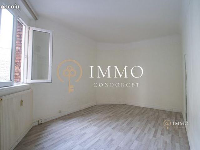 Studio 1 pièce 17 m²