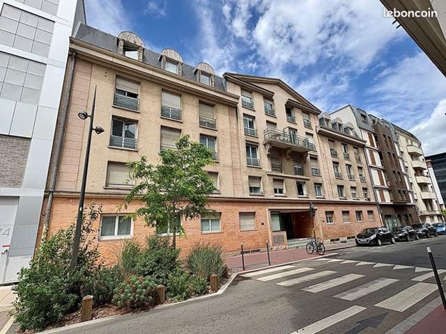 Studio 1 pièce 17 m²