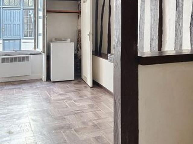 Studio 1 pièce 17 m²