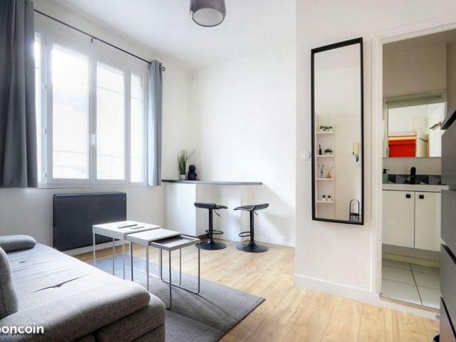Studio 1 pièce 17 m²