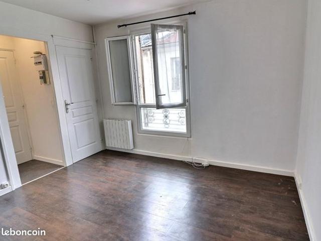 Studio 1 pièce 17 m²