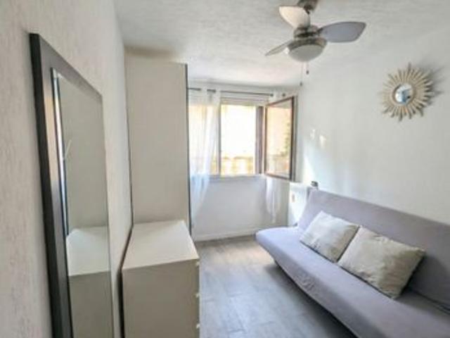 Studio 1 pièce 17 m²