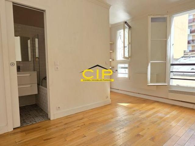 Studio 1 pièce 17 m²