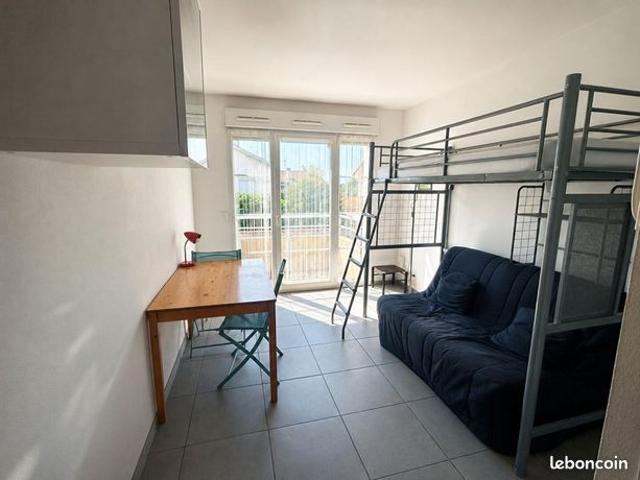 Studio 1 pièce 17 m²