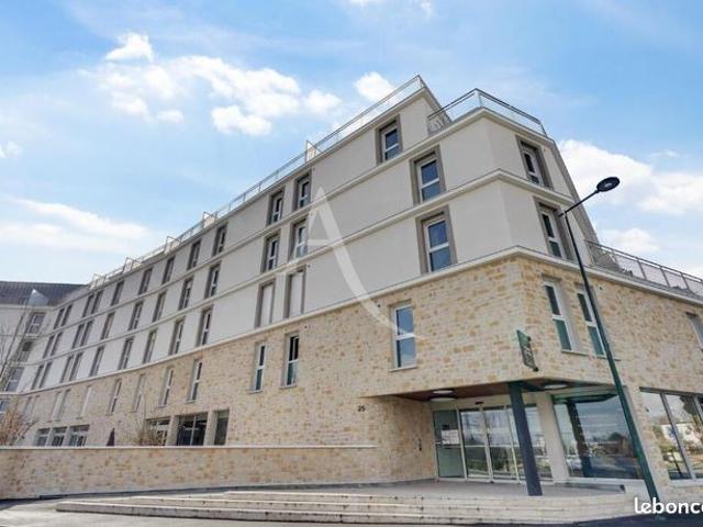 Studio 1 pièce 17 m²