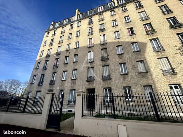 Studio 1 pièce 17 m²