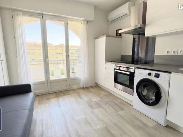 Studio 1 pièce 17 m²