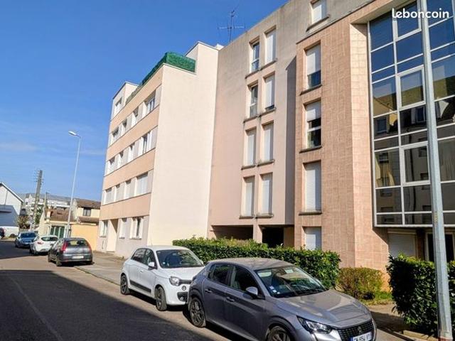 Studio 1 pièce 17 m²