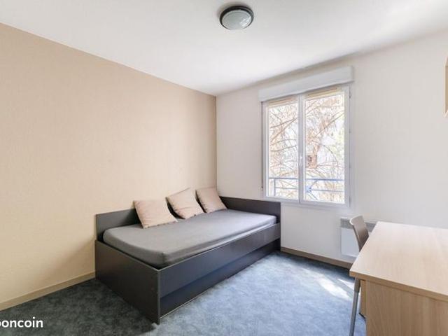 Studio 1 pièce 17 m²