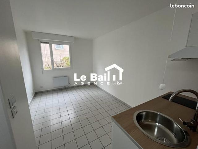 Studio 1 pièce 17 m²