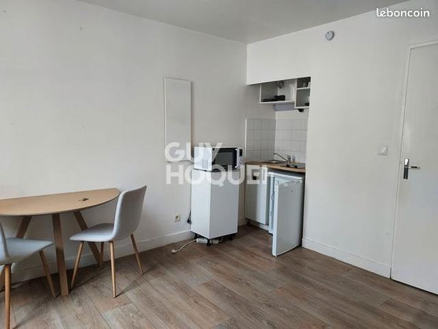 Studio 1 pièce 17 m²