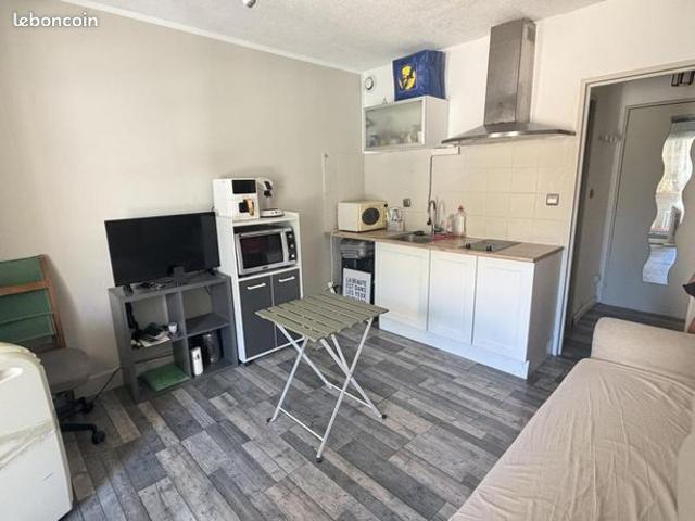 Studio 1 pièce 17 m²