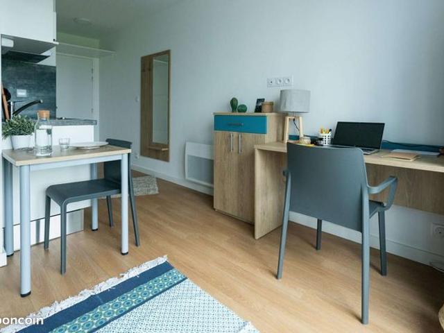 Studio 1 pièce 17 m²