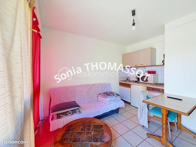 Studio 1 pièce 17 m²