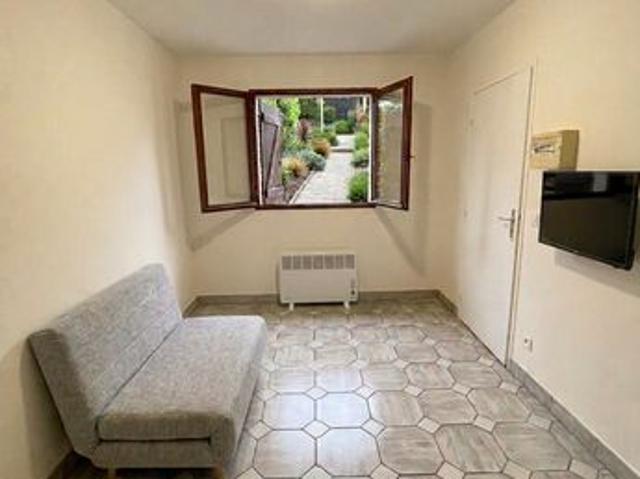 Studio 1 pièce 14 m²