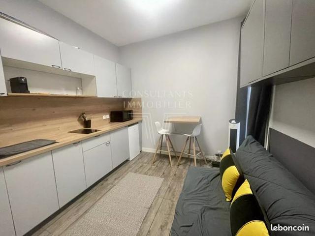 Studio 1 pièce 14 m²