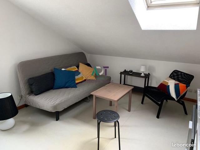 Studio 1 pièce 14 m²