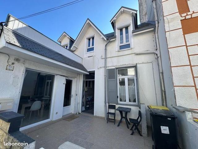 Studio 1 pièce 14 m²