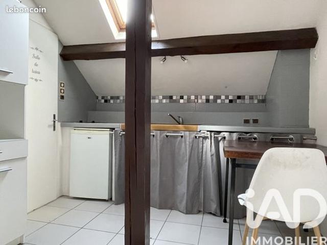 Studio 1 pièce 14 m²