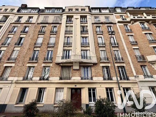 Studio 1 pièce 14 m²