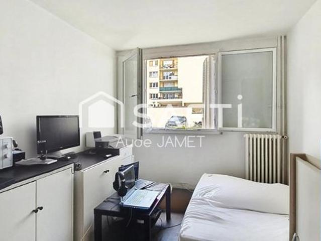 Studio 1 pièce 14 m²