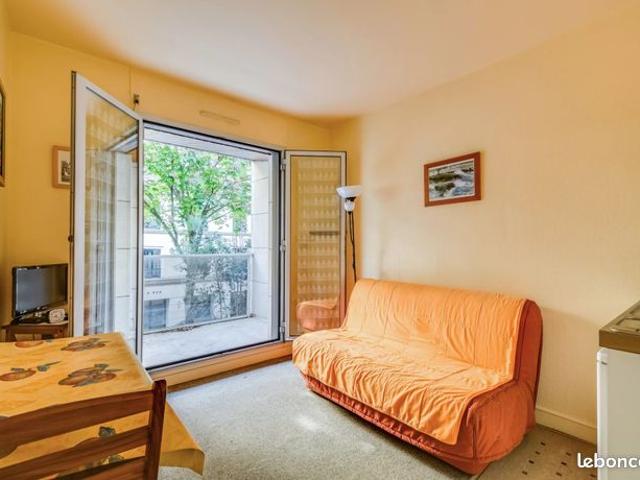 Studio 1 pièce 14 m²