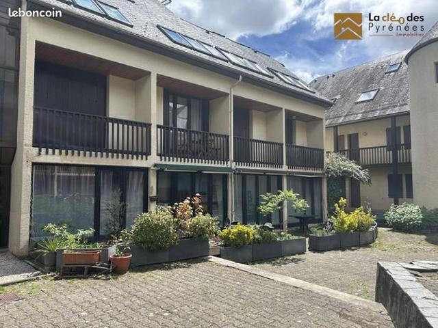 Studio 1 pièce 14 m²