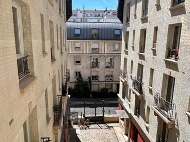 Studio 1 pièce 14 m²