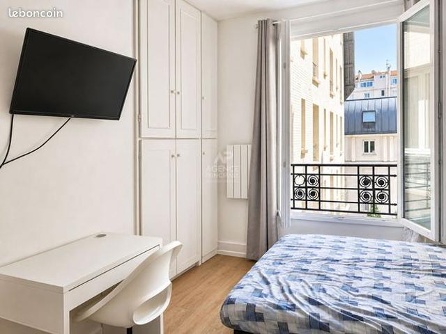 Studio 1 pièce 14 m²