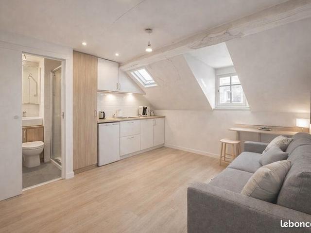 Studio 1 pièce 14 m²