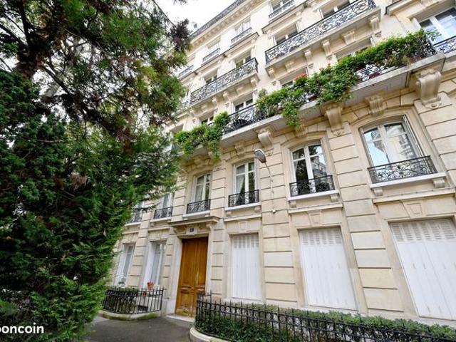 Studio 1 pièce 14 m²