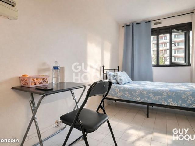 Studio 1 pièce 14 m²