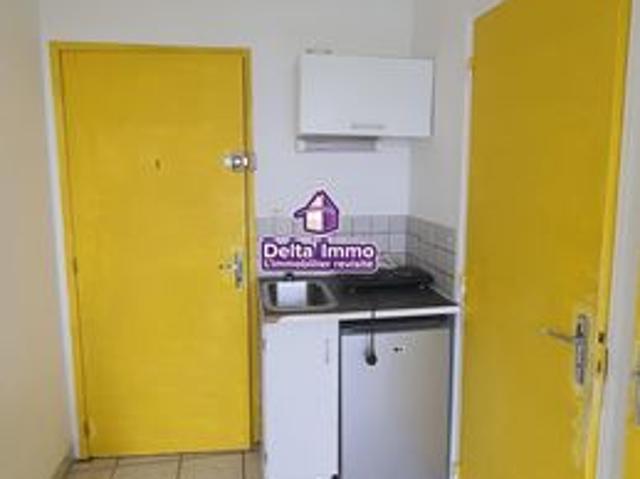 Studio 1 pièce 14 m²